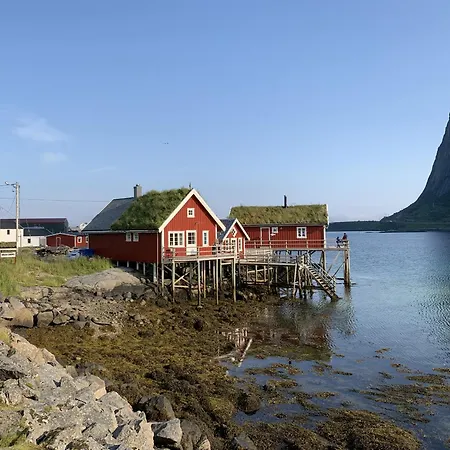 Semesterbostad Valen In Reine