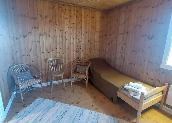 Semesterbostad Valen In *