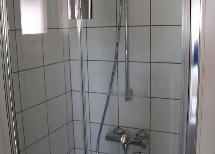 Semesterbostad Valen In *