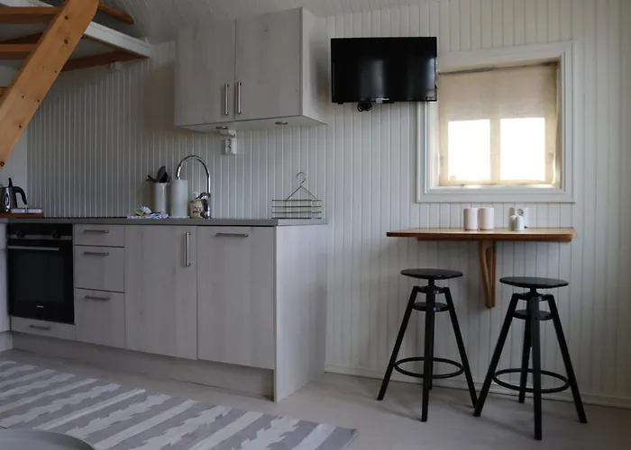 Valen In Semesterbostad Reine