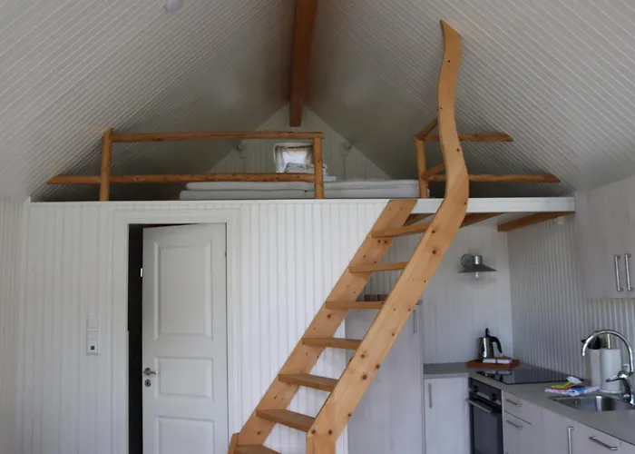 Semesterbostad Valen In Reine